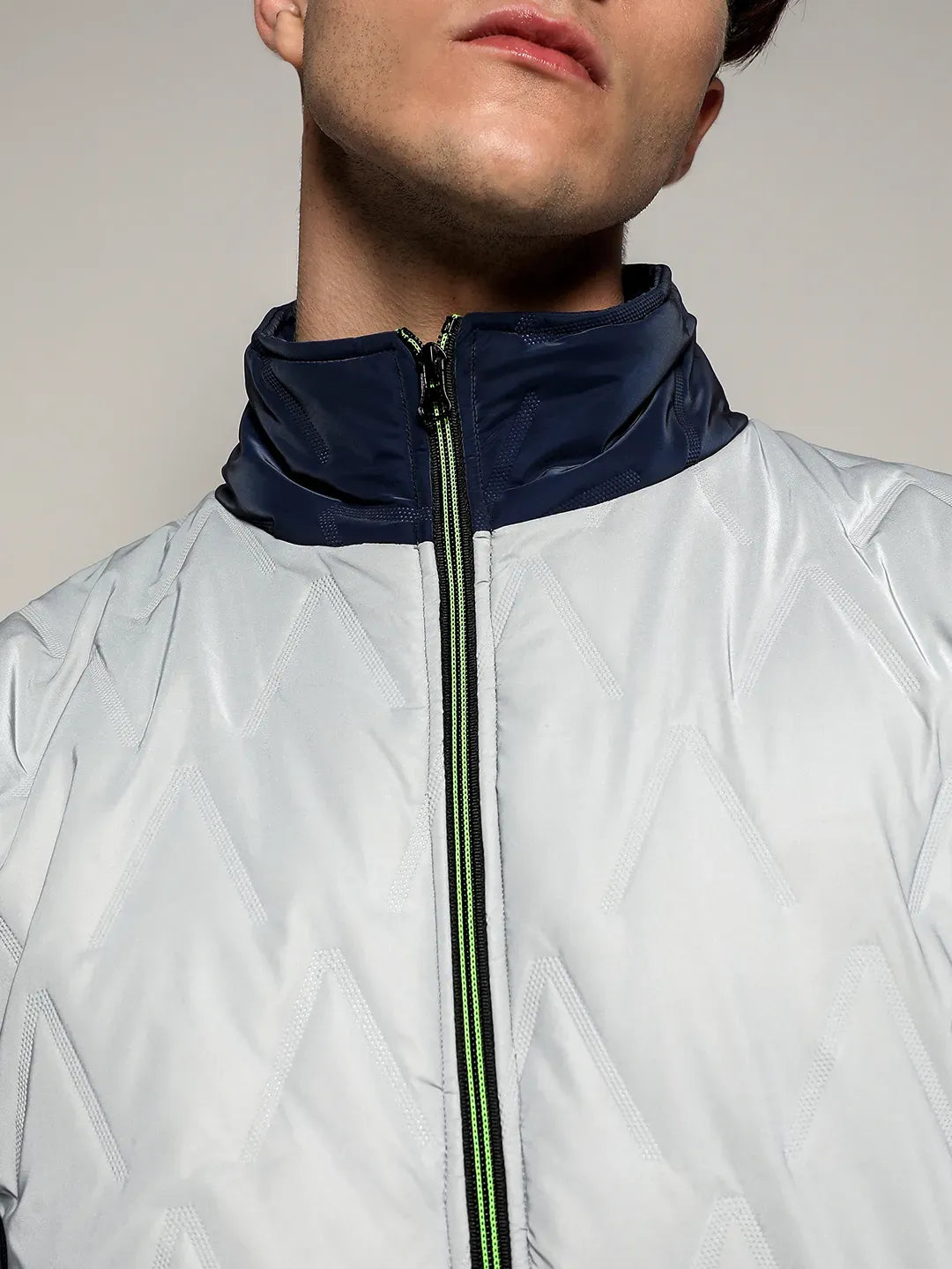 Contrast V Quilted Puffer Jacket