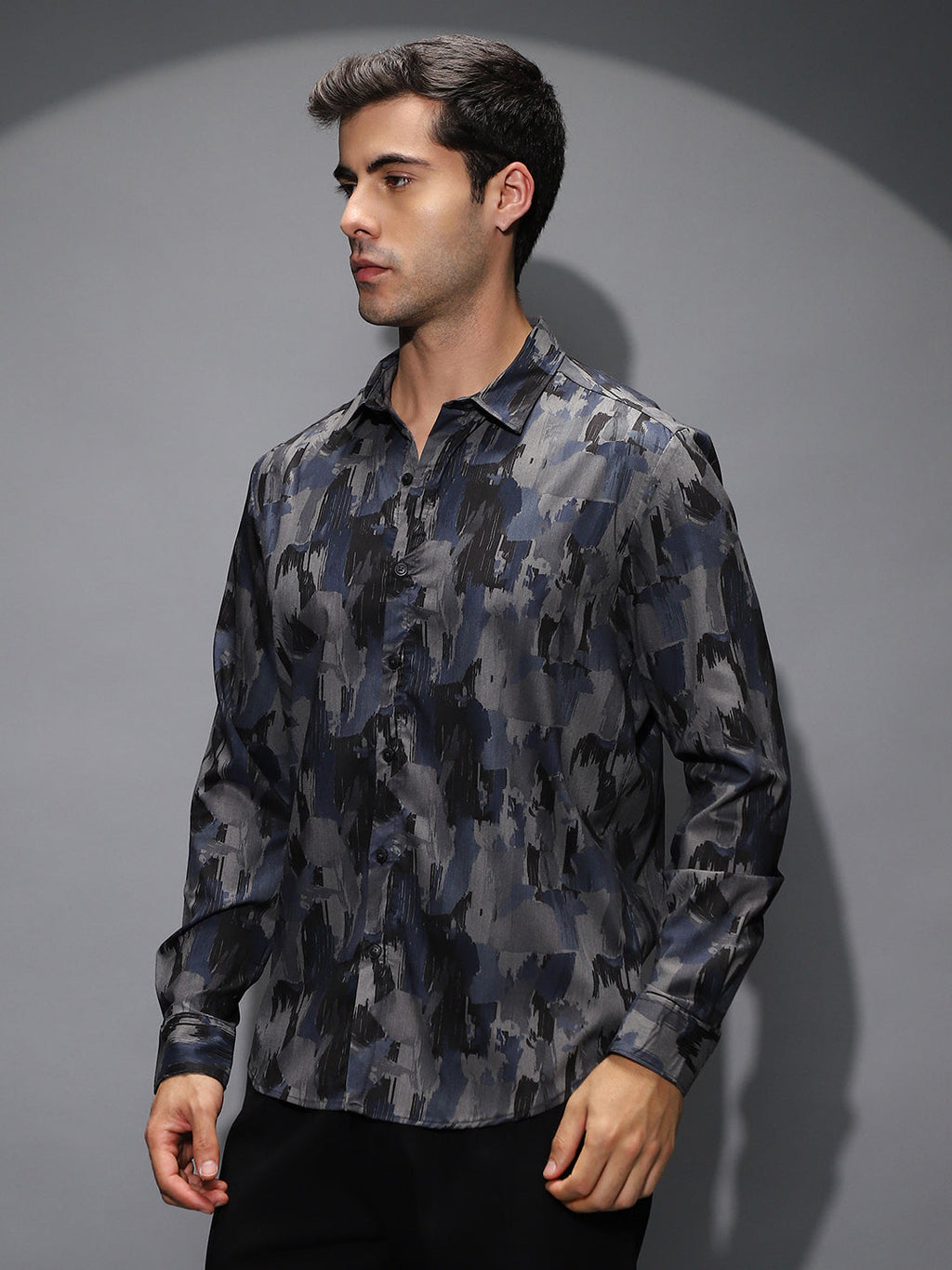 Fray-Stroke Imprint Shirt