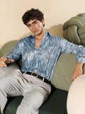 Contrast-Abstract Imprint Shirt