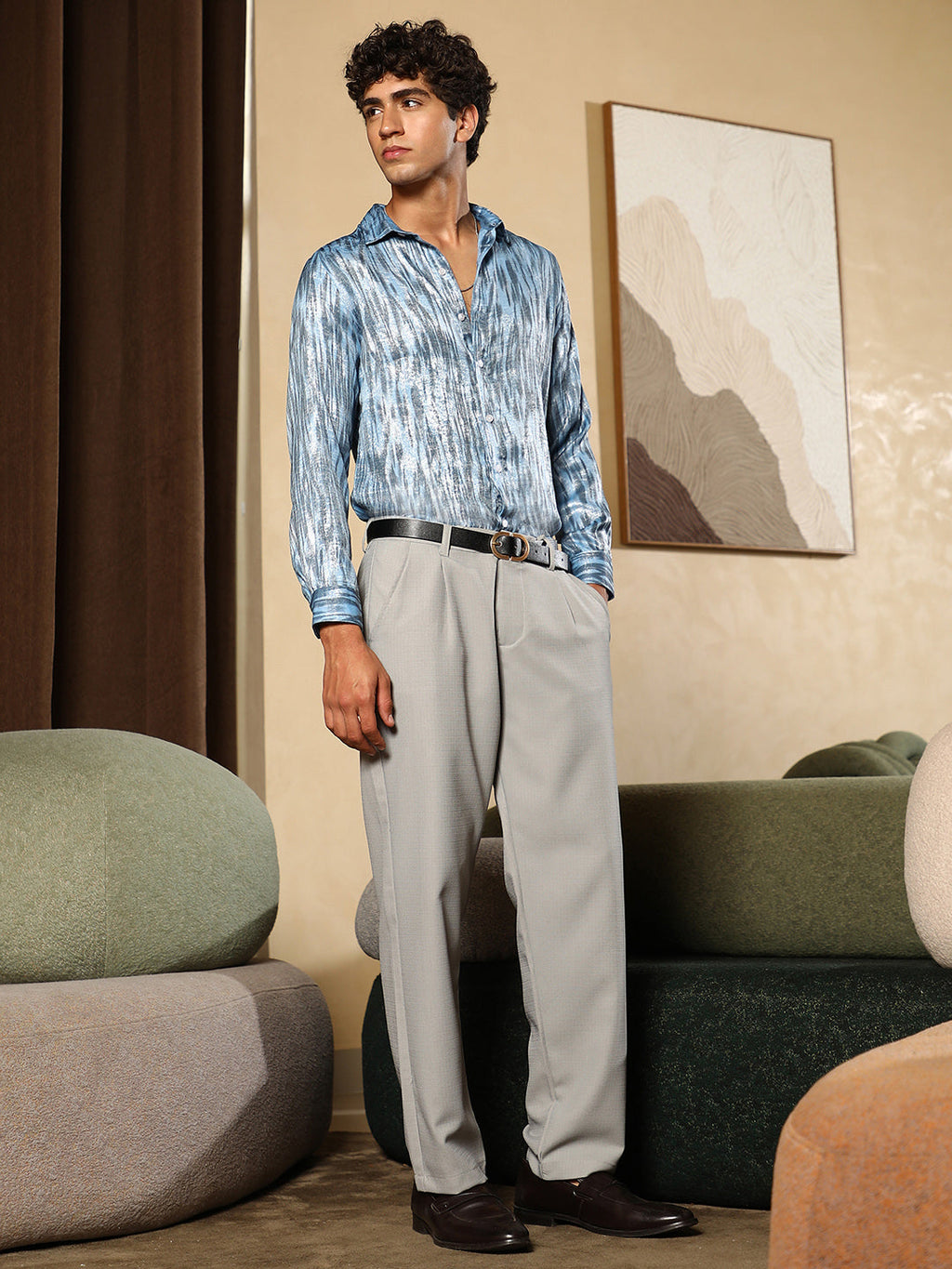 Contrast-Abstract Imprint Shirt