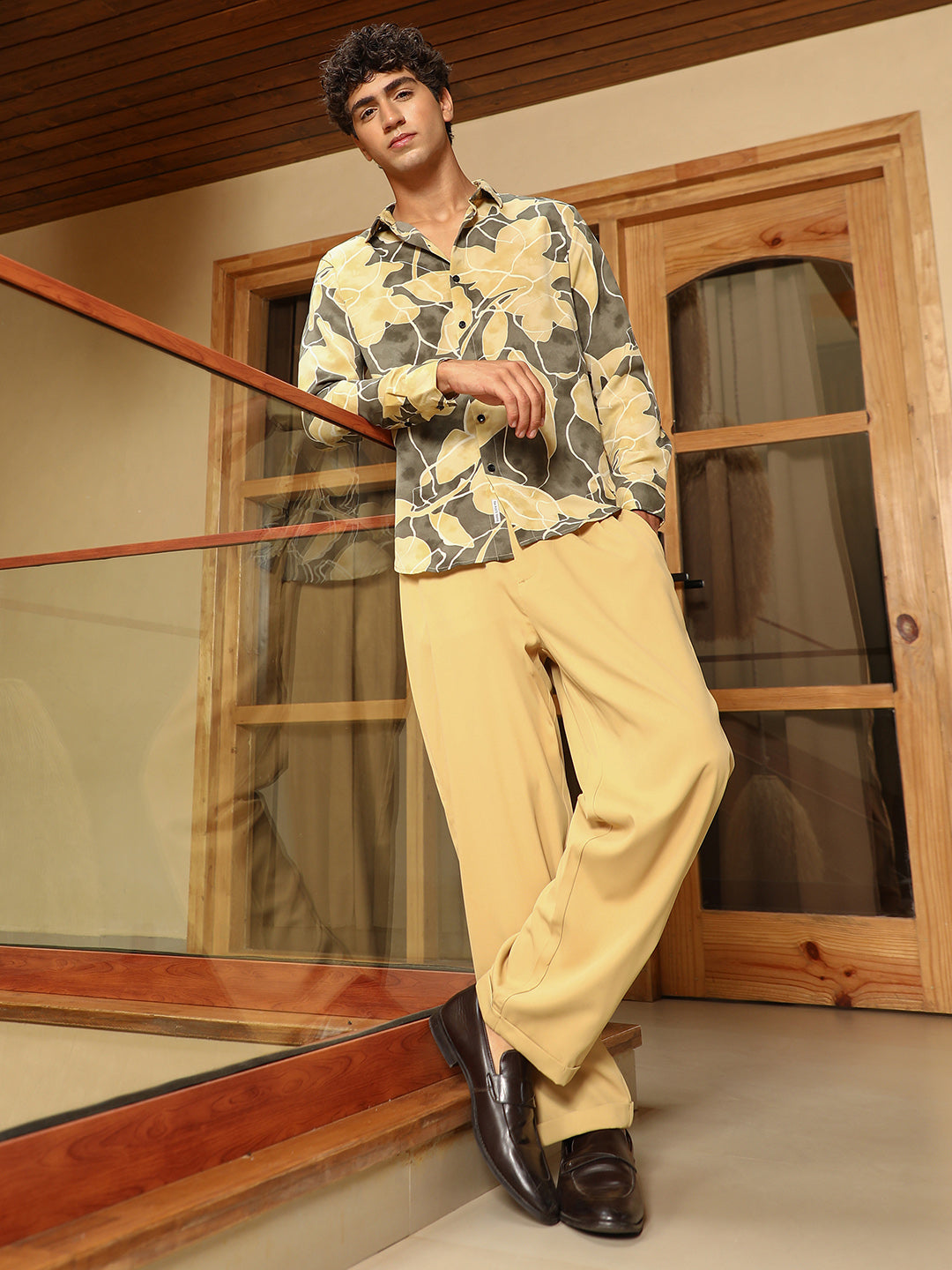 Artistic-Foliage Lined Imrprint Shirt