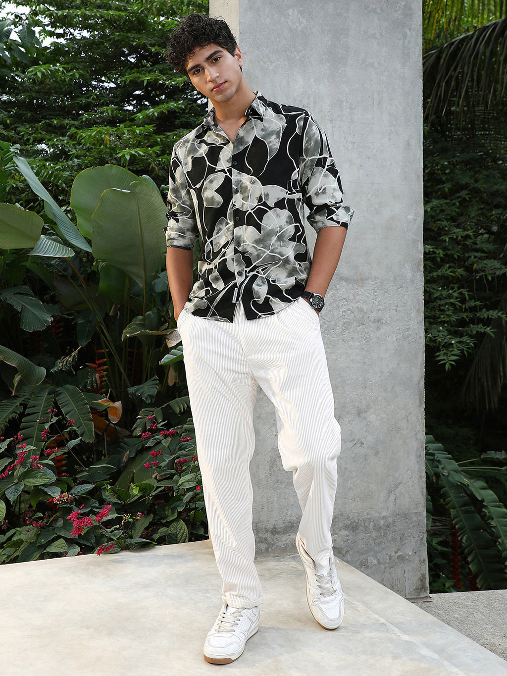 Artistic-Foliage Lined Imrprint Shirt