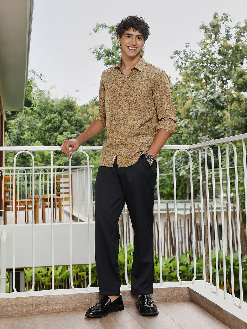 Indie Floral-Motif Imprint Shirt
