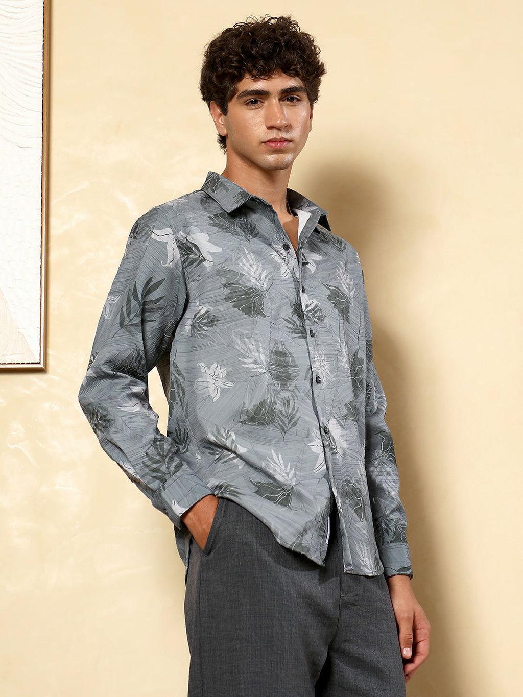 Leaf-Imprint Foliage-Tactile Shirt