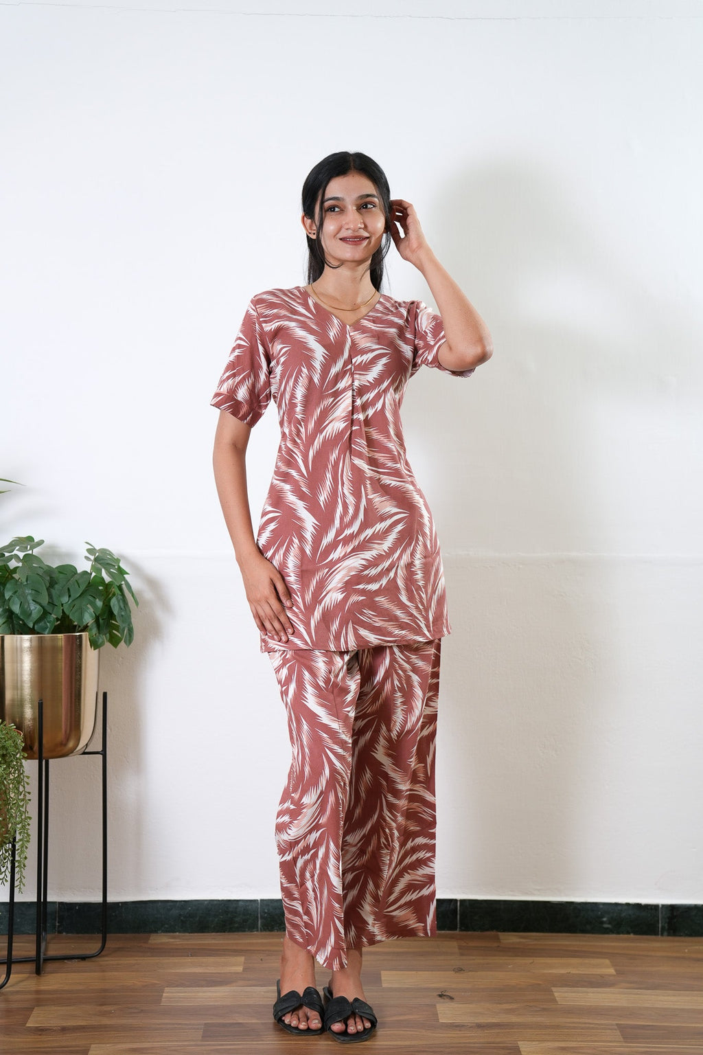 Mauve feathers cotton lounge sleep wear