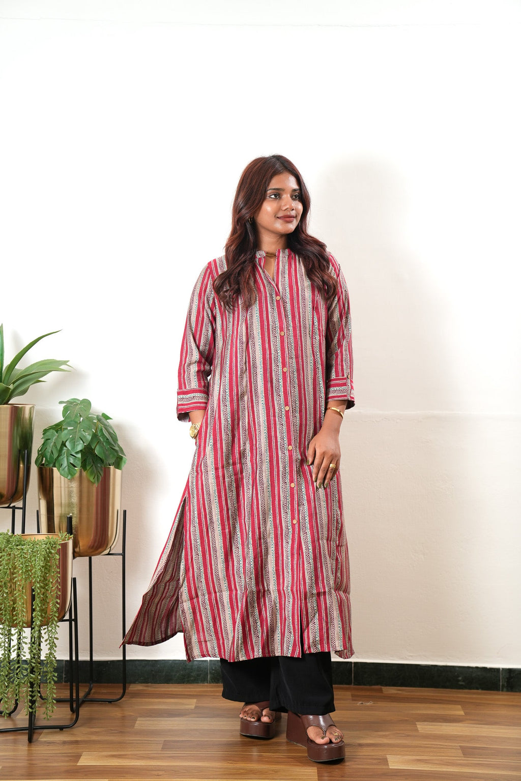 Red muslin kurta