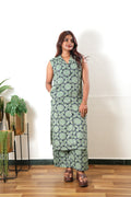 Navy and green shirt cotton co-ords set(attached sleeves)