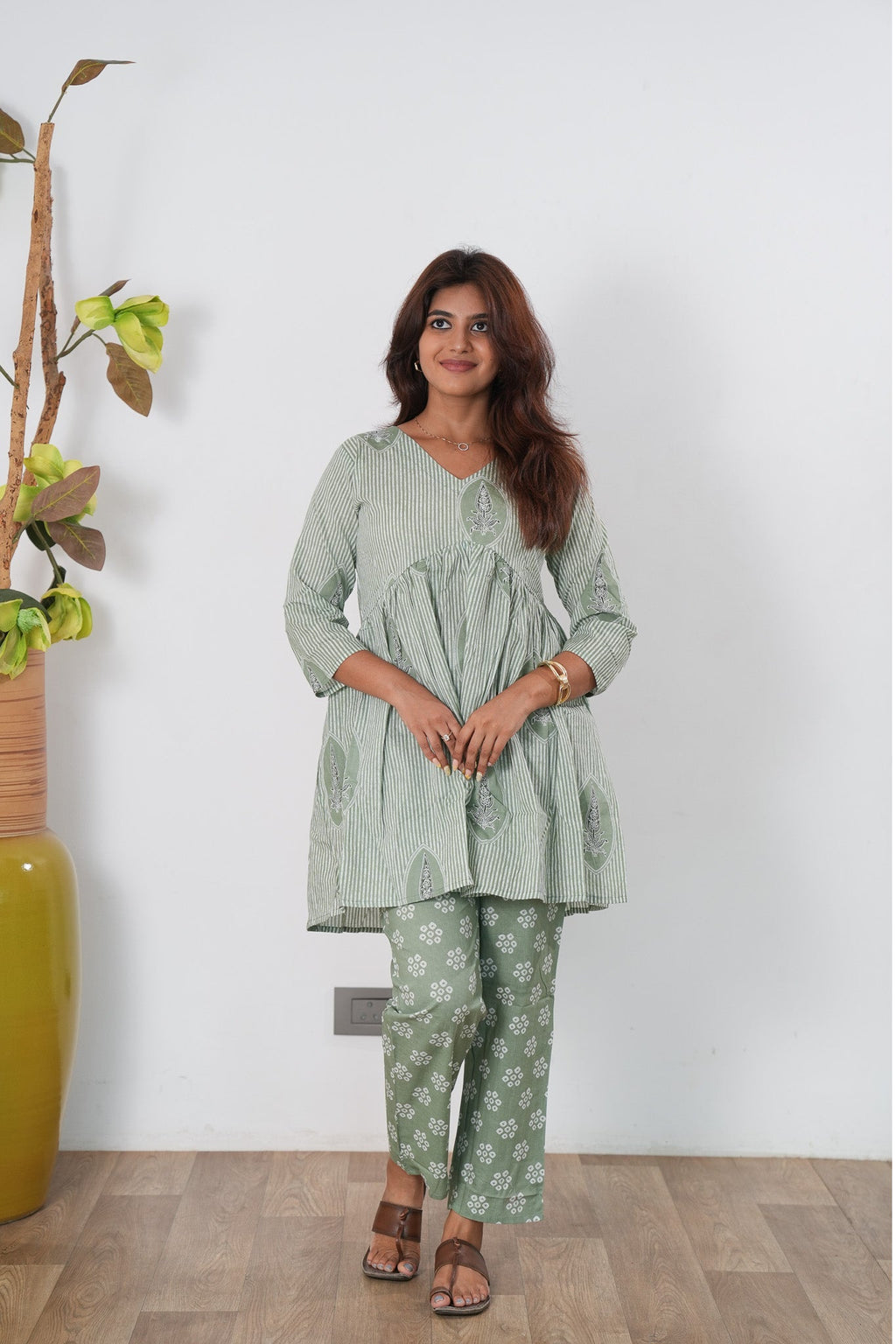 Pastel green cotton Comfies