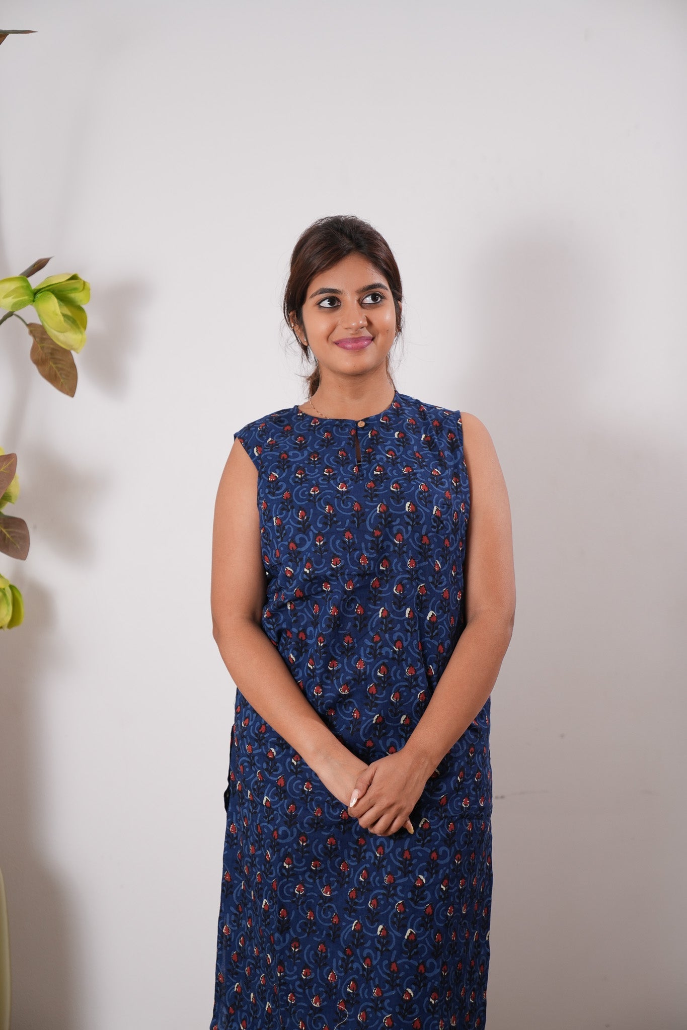 Indigo and red cotton co-ords set(attached sleeves)