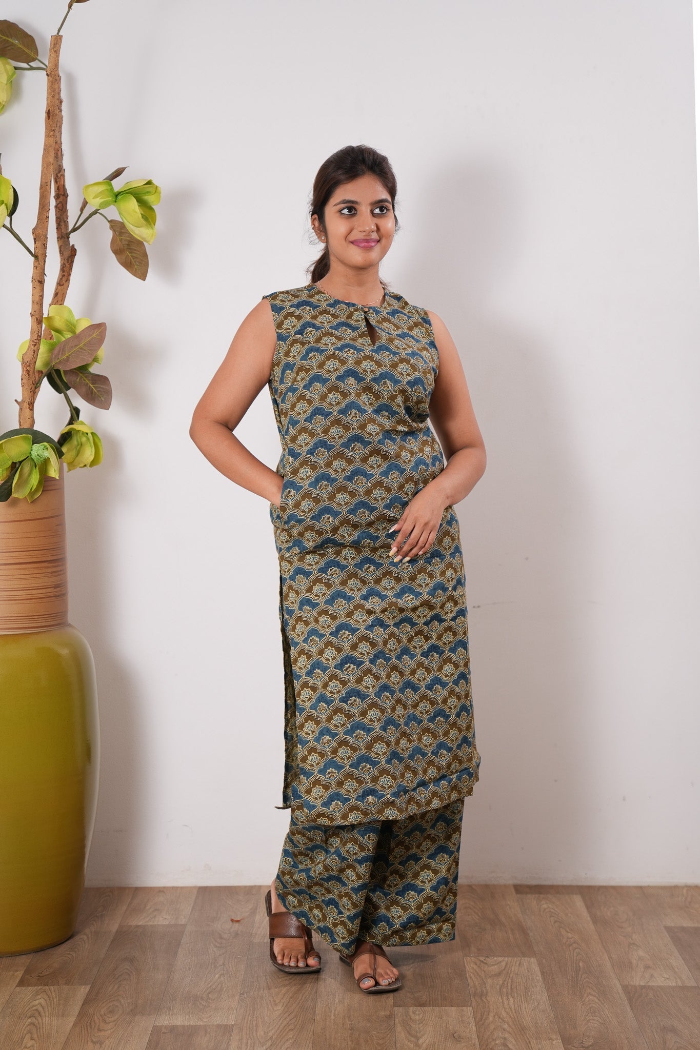 Indigo and brown cotton co-ords set(attached sleeves)
