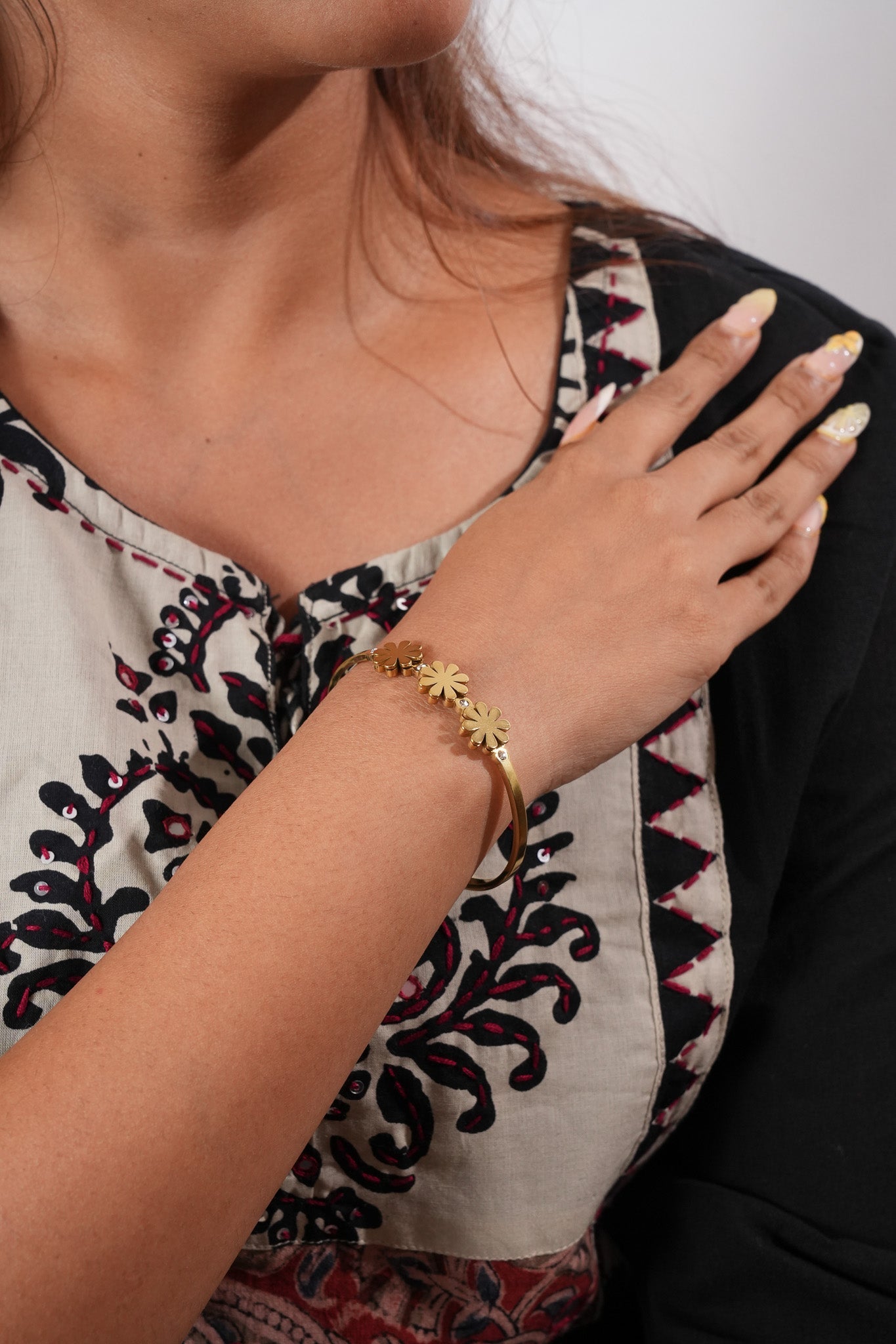 Bracelet -4