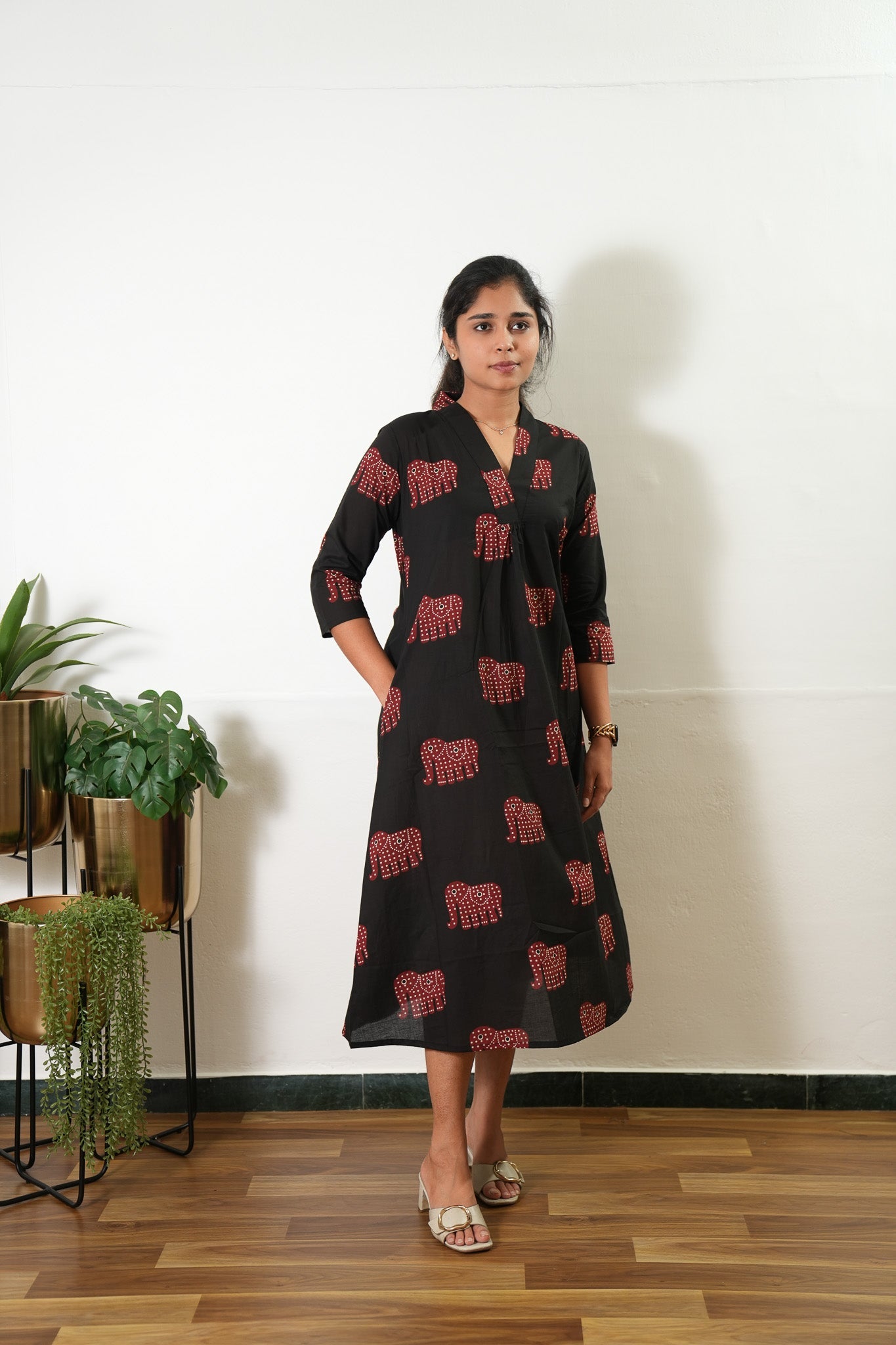 Ira cotton v neck gathered dress- Black elephant