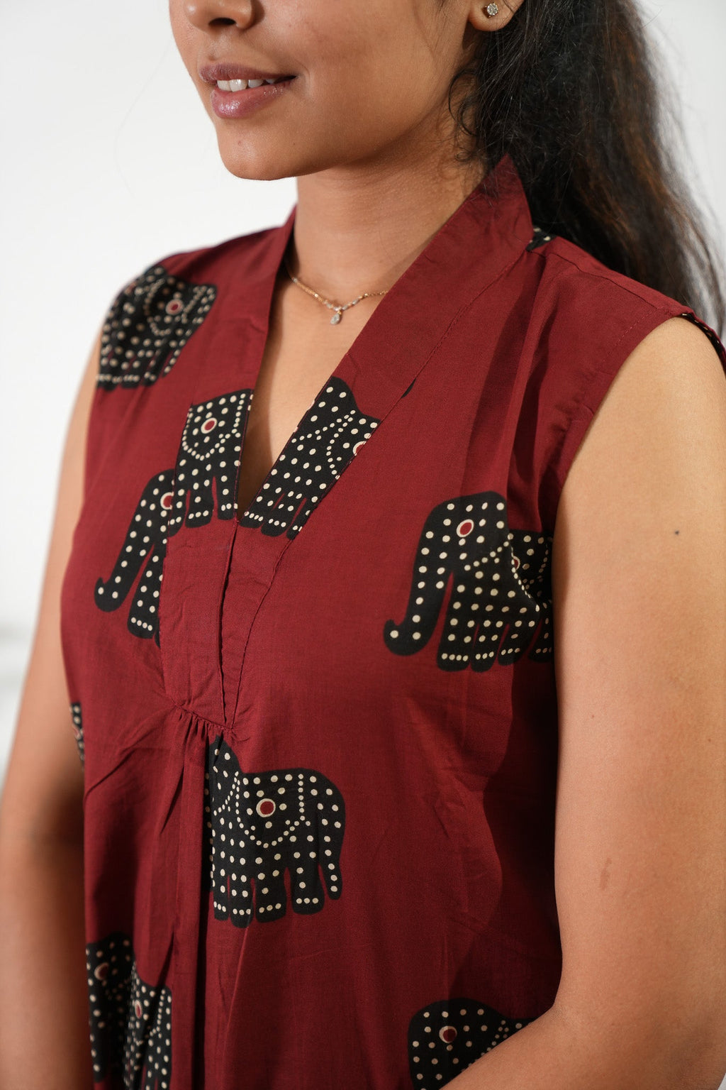 Ira cotton v neck gathered dress-Red elephant(attached sleeves)