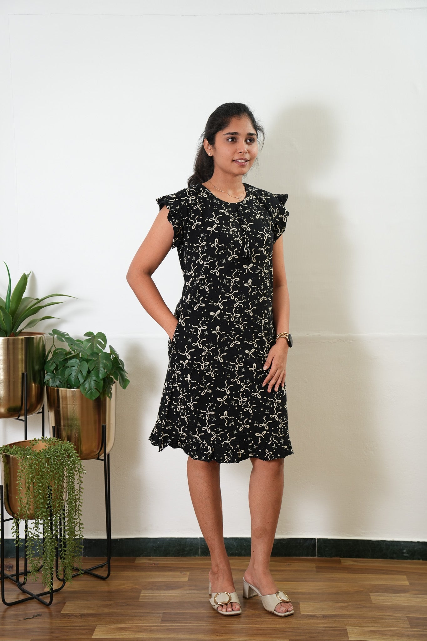 Black knitted cotton nighty