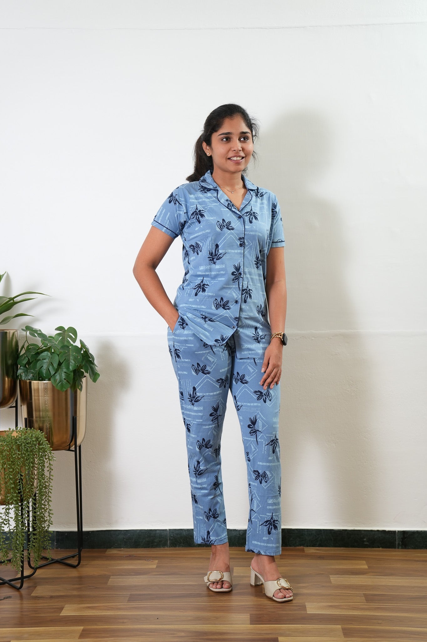 Azure knitted cotton night suit