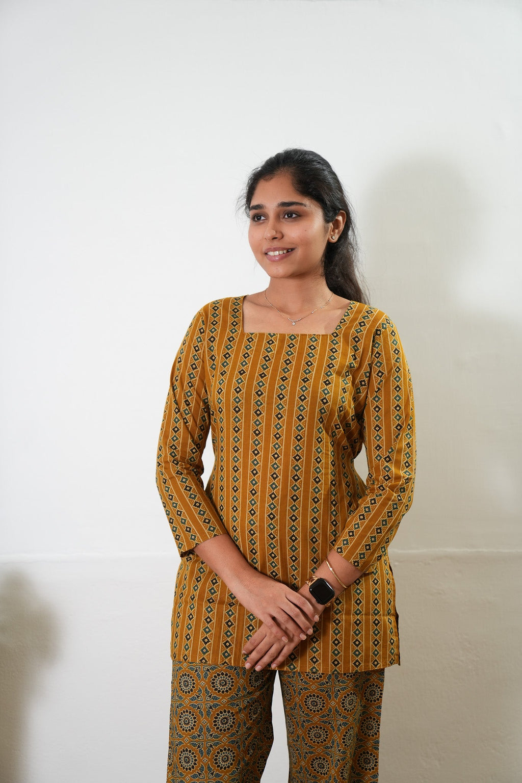 Short top cotton co-ords set - Mustard