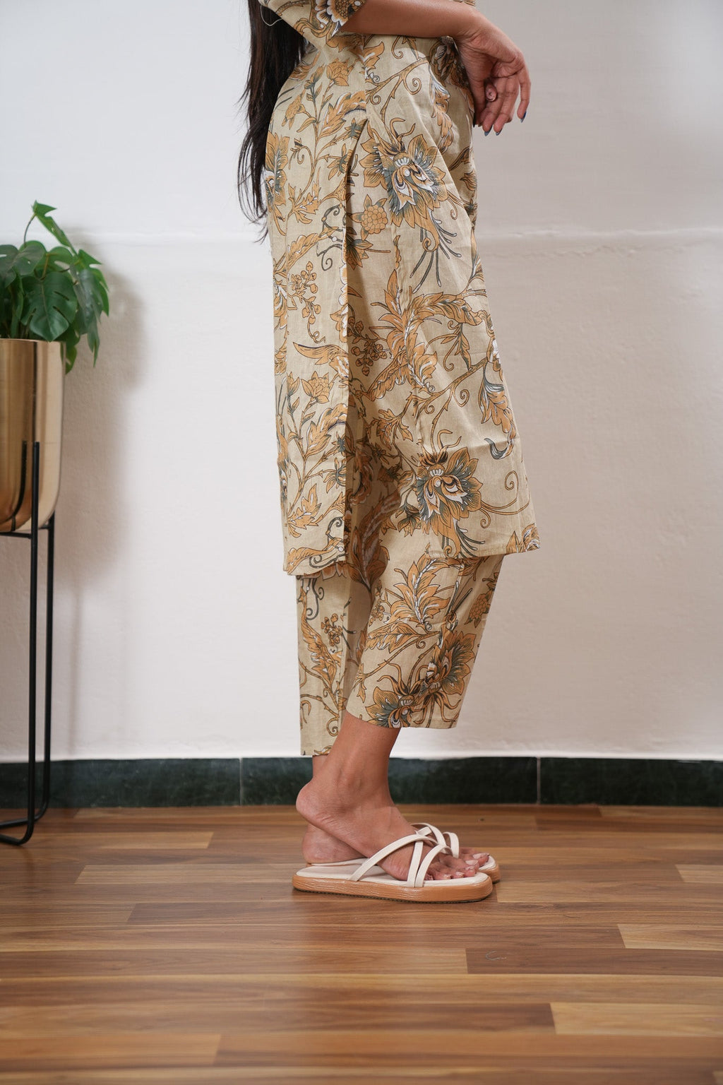 Beige round neck cotton co-ords set