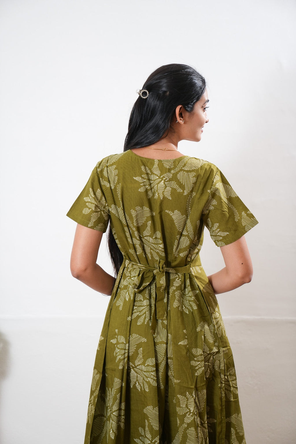 Grass green cotton midi dress