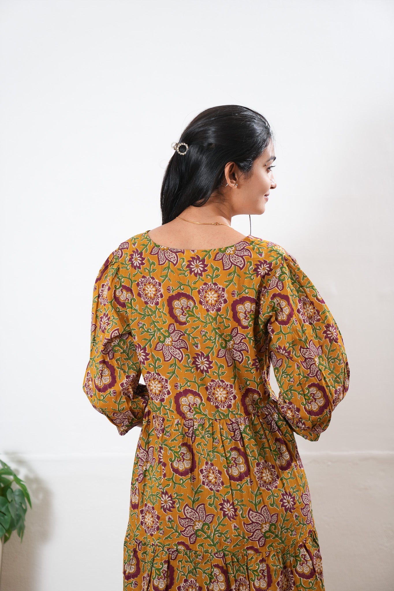 Turmeric balloon sleeved cotton midi dress