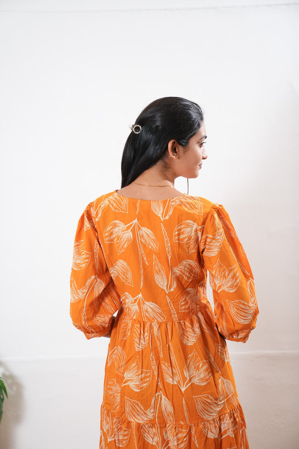 Tangerine balloon sleeved cotton midi dress