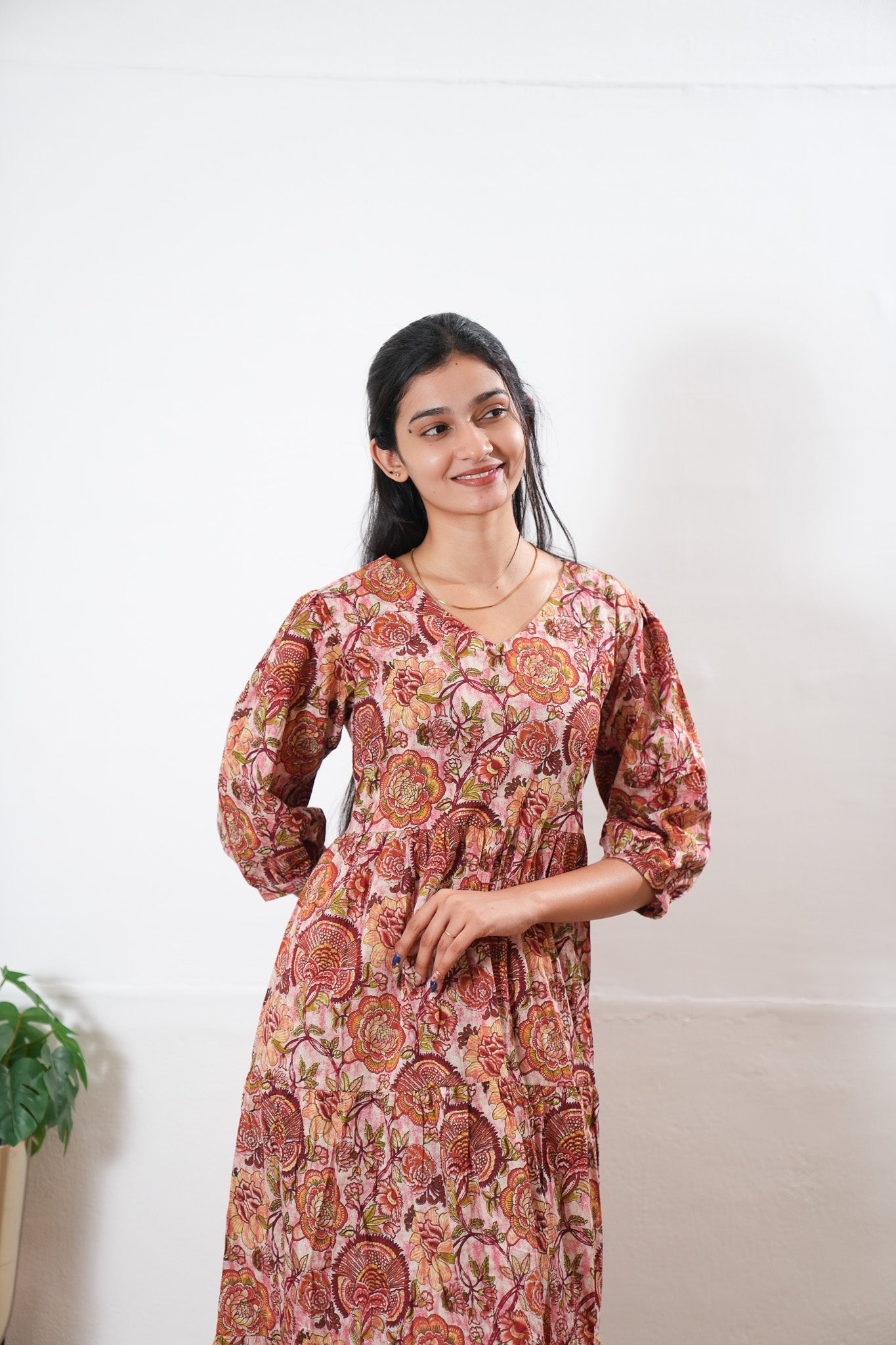 Plum balloon sleeved cotton midi dress