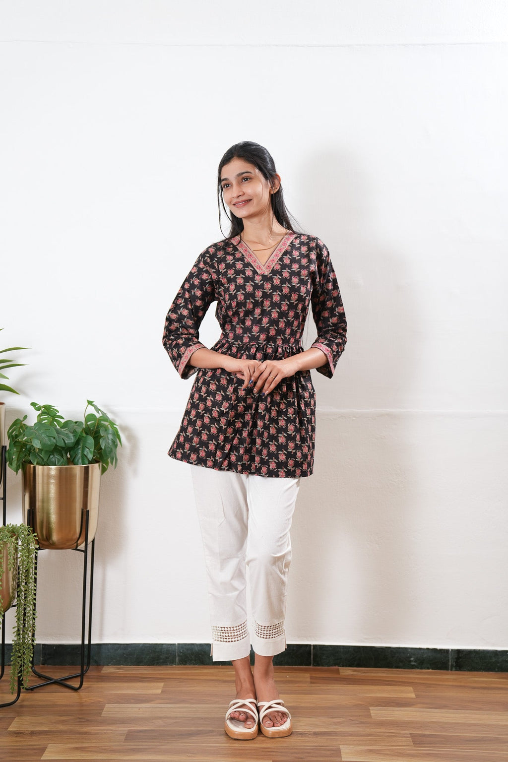 Peplum cotton short kurti - Black and red