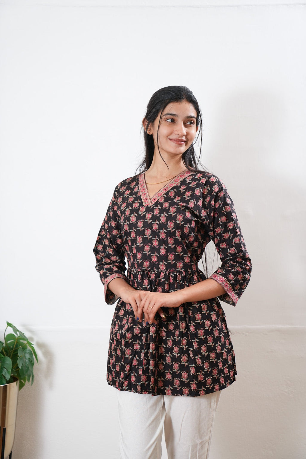 Peplum cotton short kurti - Black and red