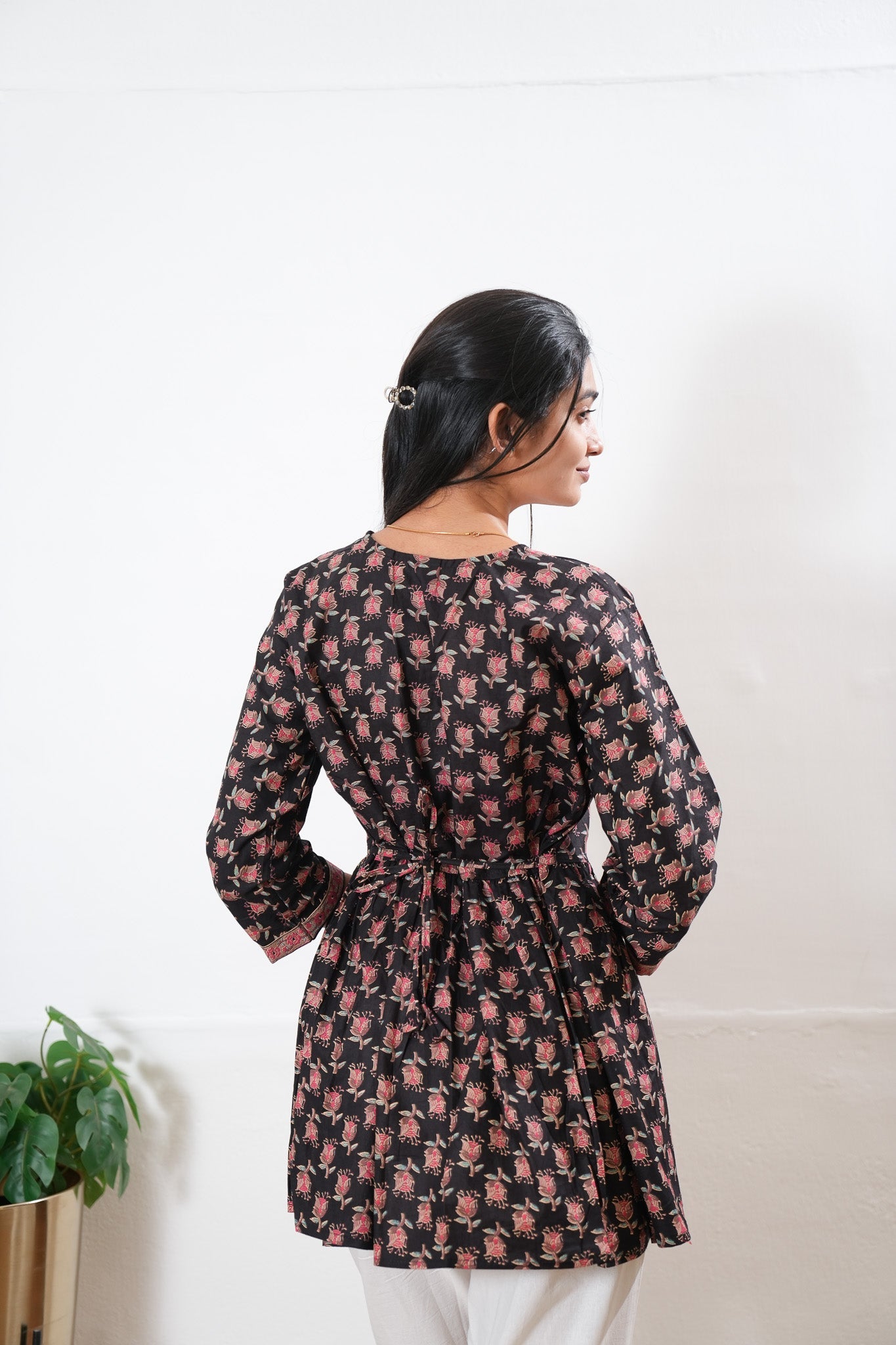 Peplum cotton short kurti - Black and red
