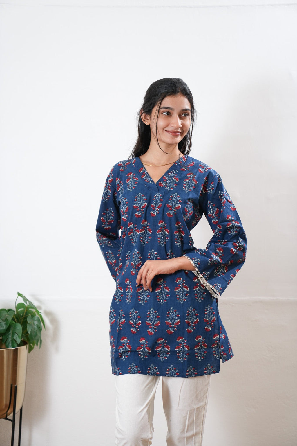 V neck cotton short kurti - Blue