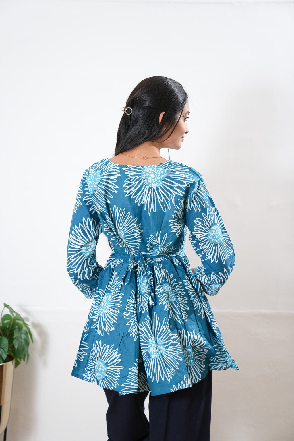 Peplum cotton short kurti - Blue dahlia