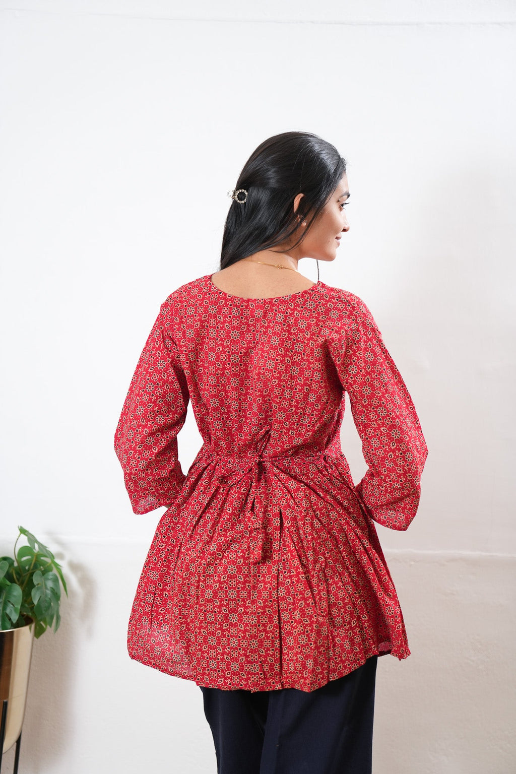 Peplum cotton short kurti - Red