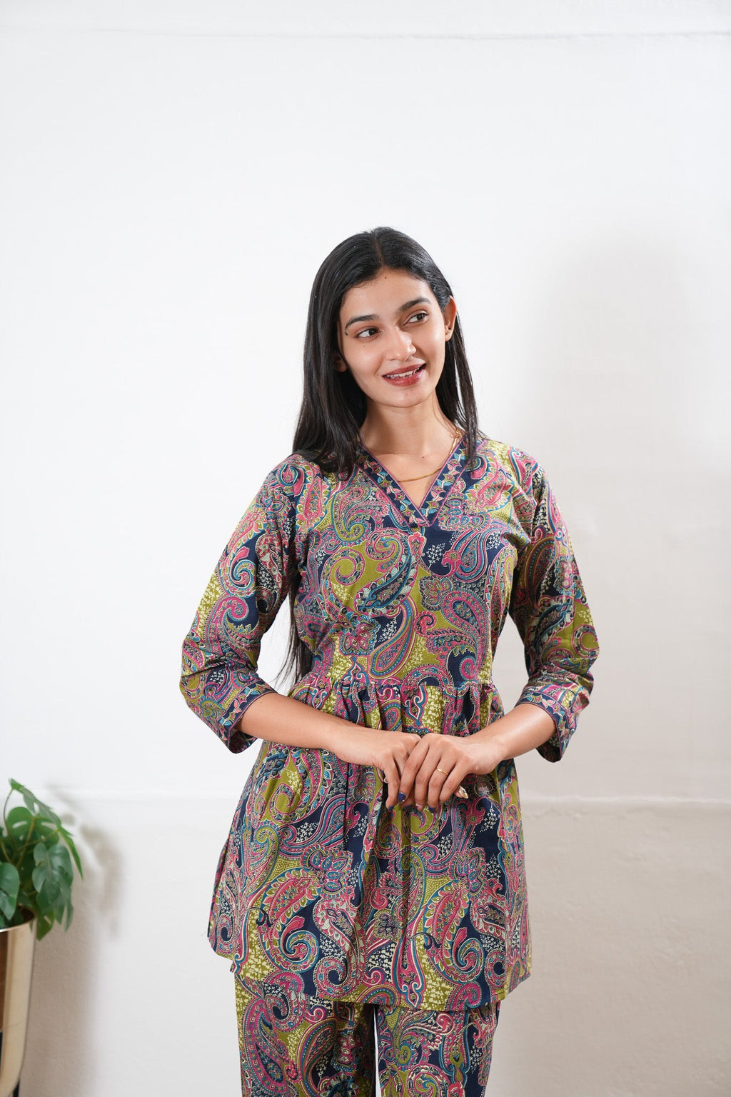 Multicoloured v neck cotton co-ords set