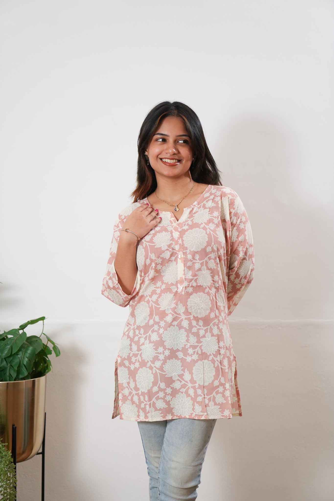 Round neck cotton short kurti -Coral