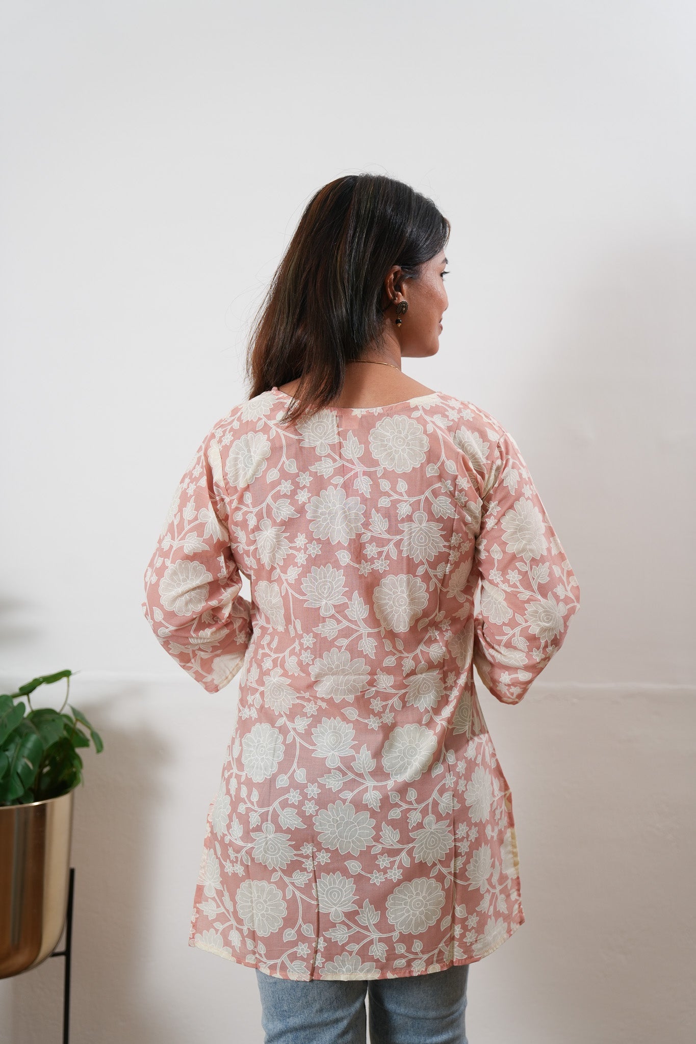 Round neck cotton short kurti -Coral