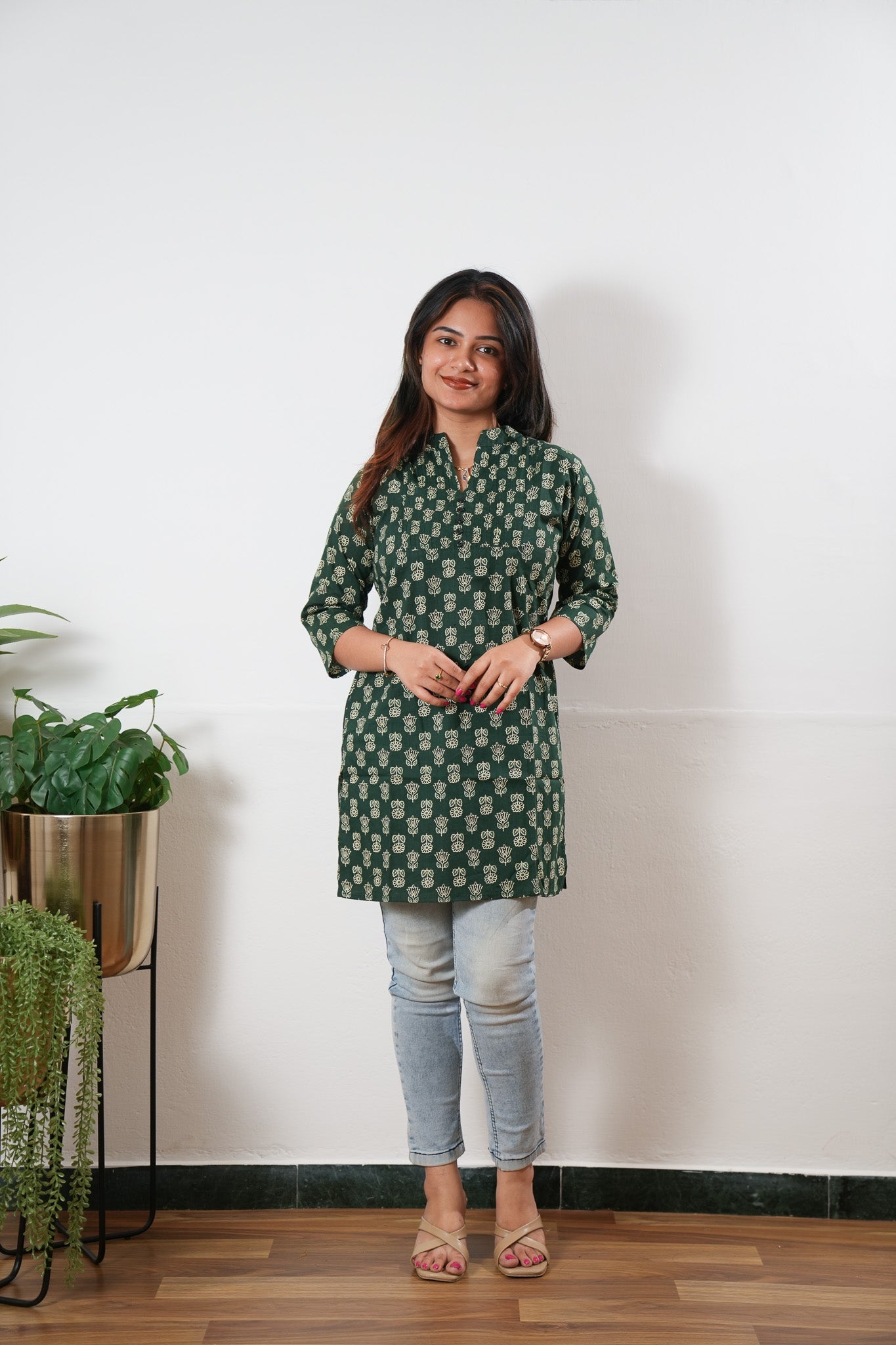 Pintex cotton short kurti - Green lotus