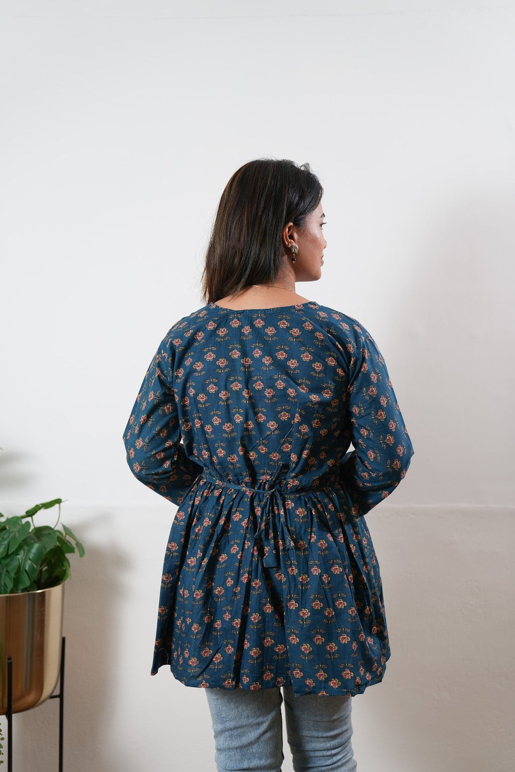 Peplum cotton short kurti - Blue roses