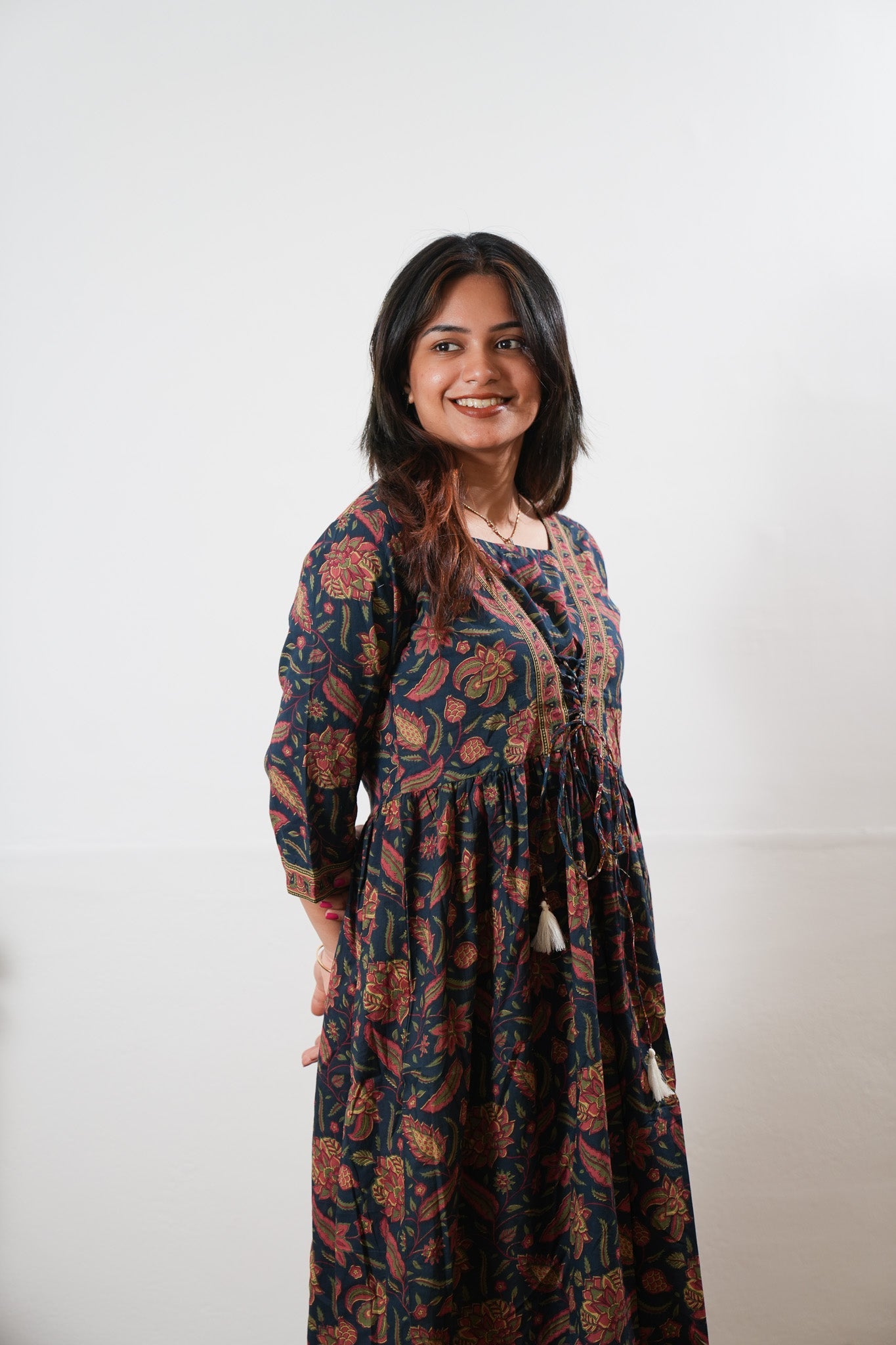 Navy floral cotton v neck dress
