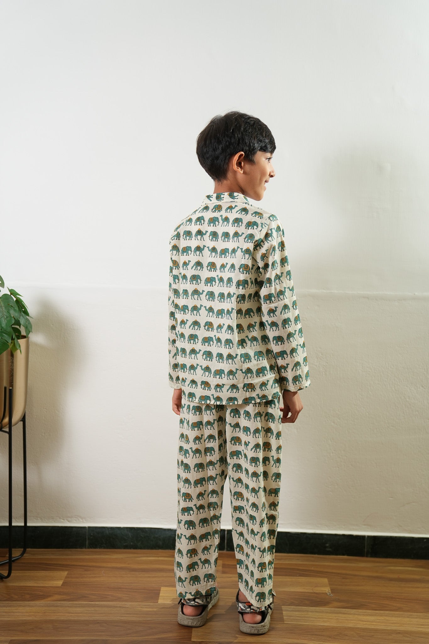 Blue elephant cotton unisex night suit