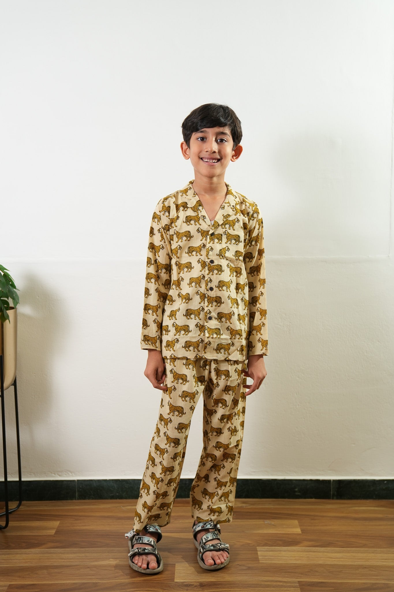Stripes cotton unisex night suit