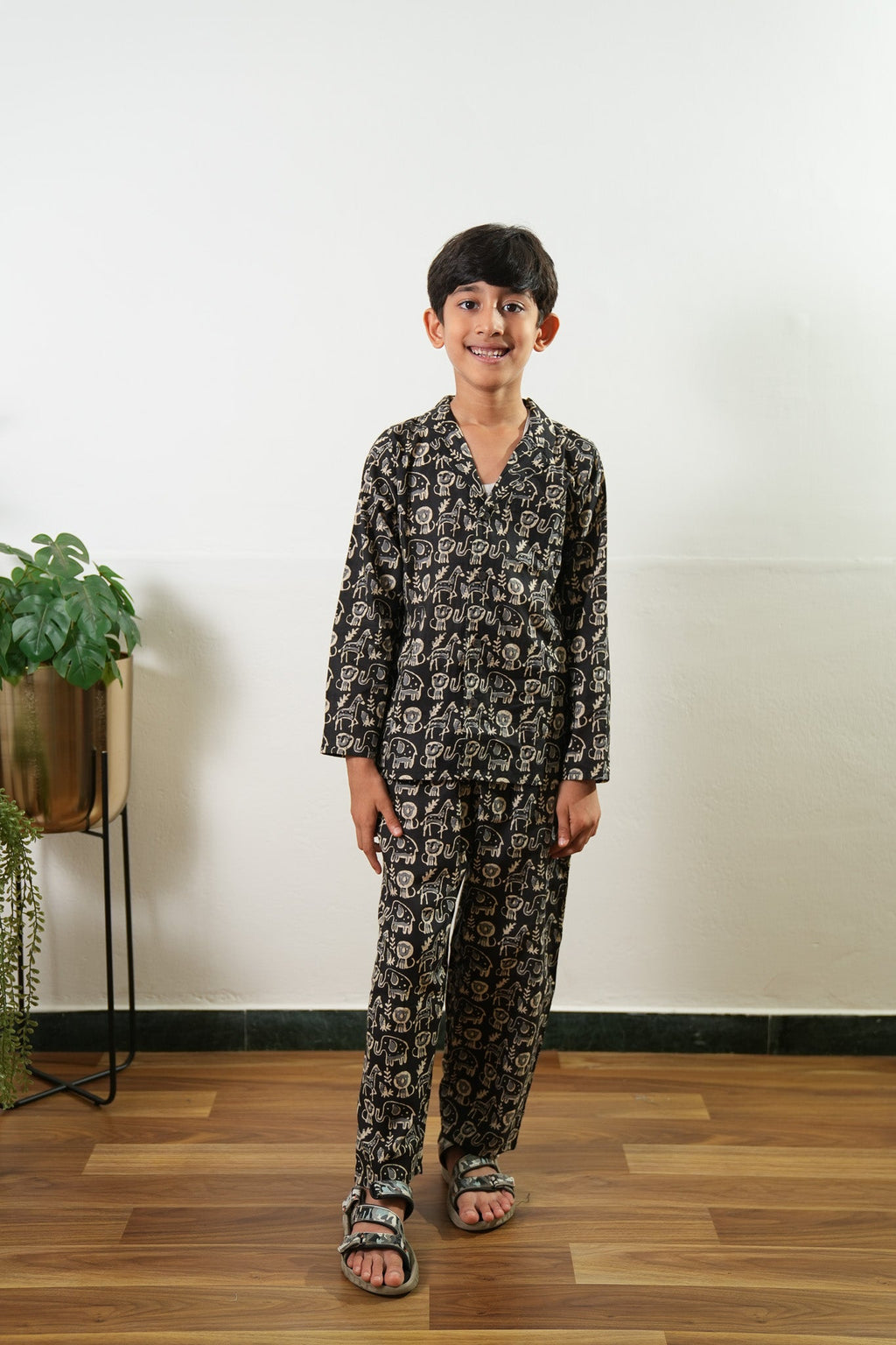 Roar cotton unisex night suit