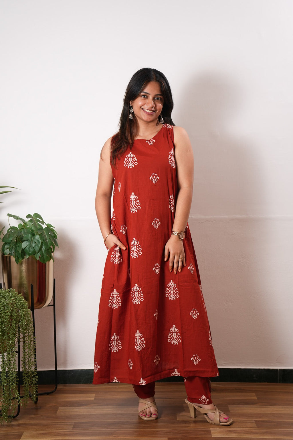 Tangerine cotton co-ords set(attached sleeves)