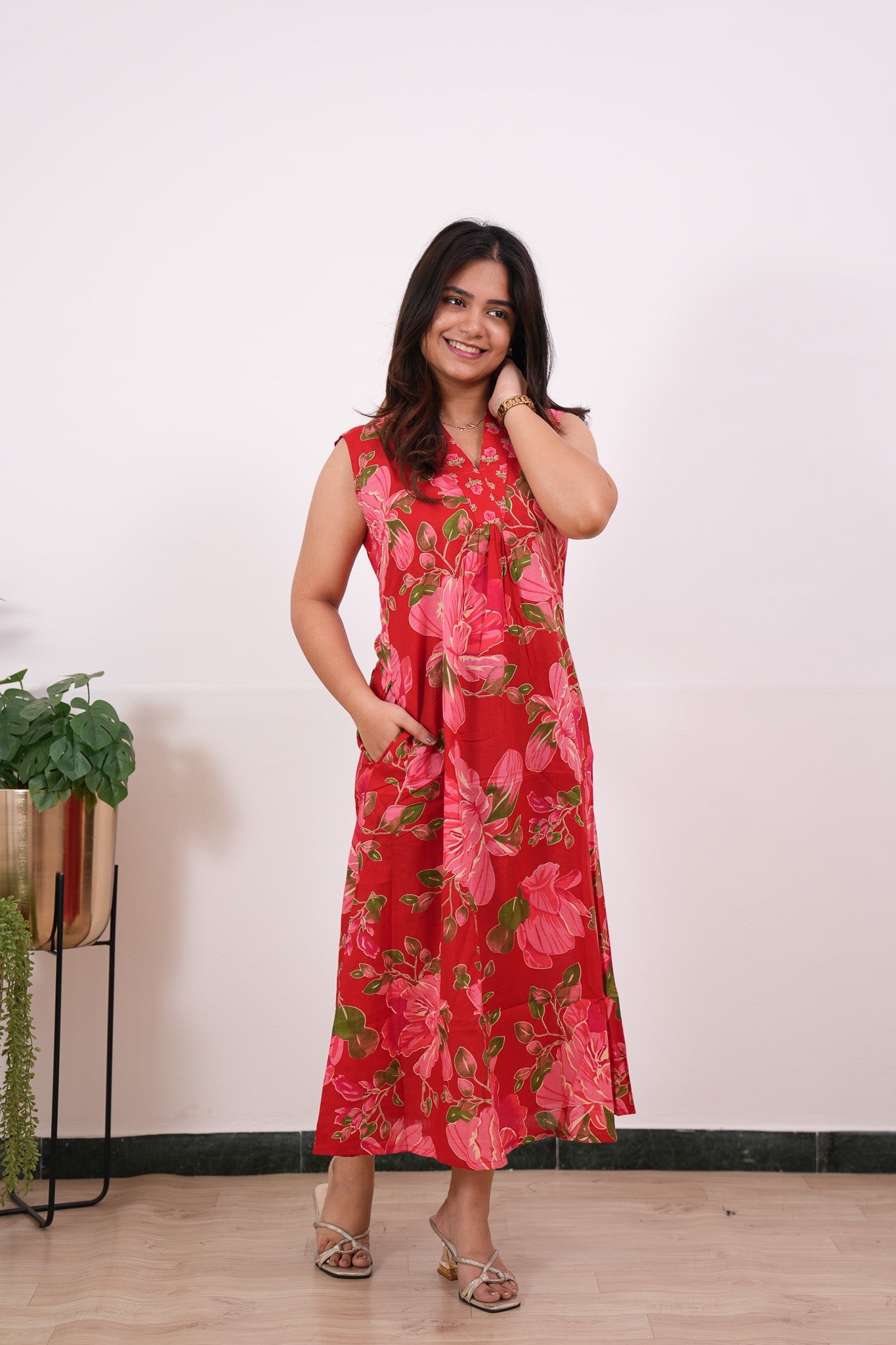 Ira cotton v neck gathered dress-Red orchid(attached sleeves)