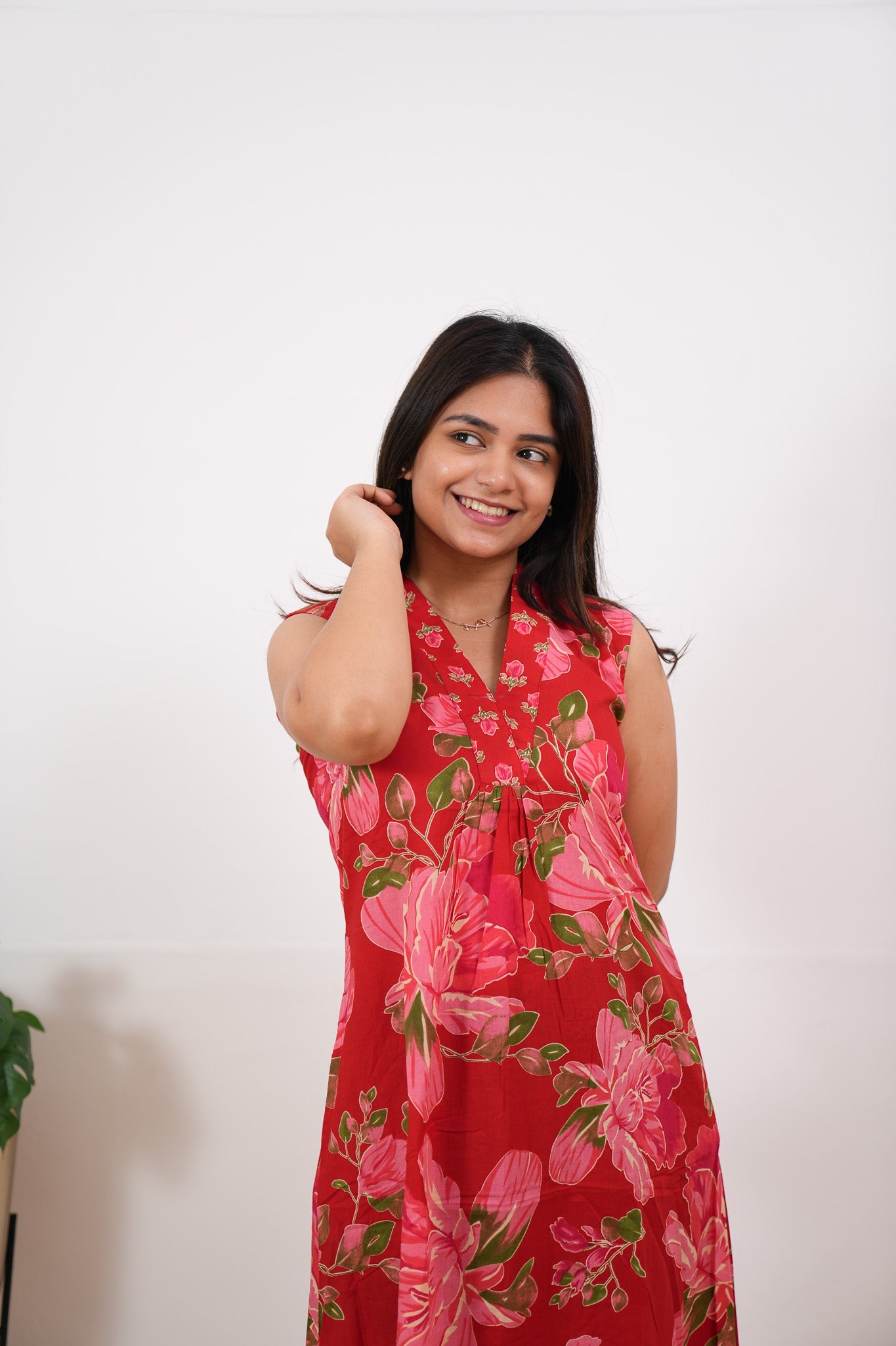 Ira cotton v neck gathered dress-Red orchid(attached sleeves)