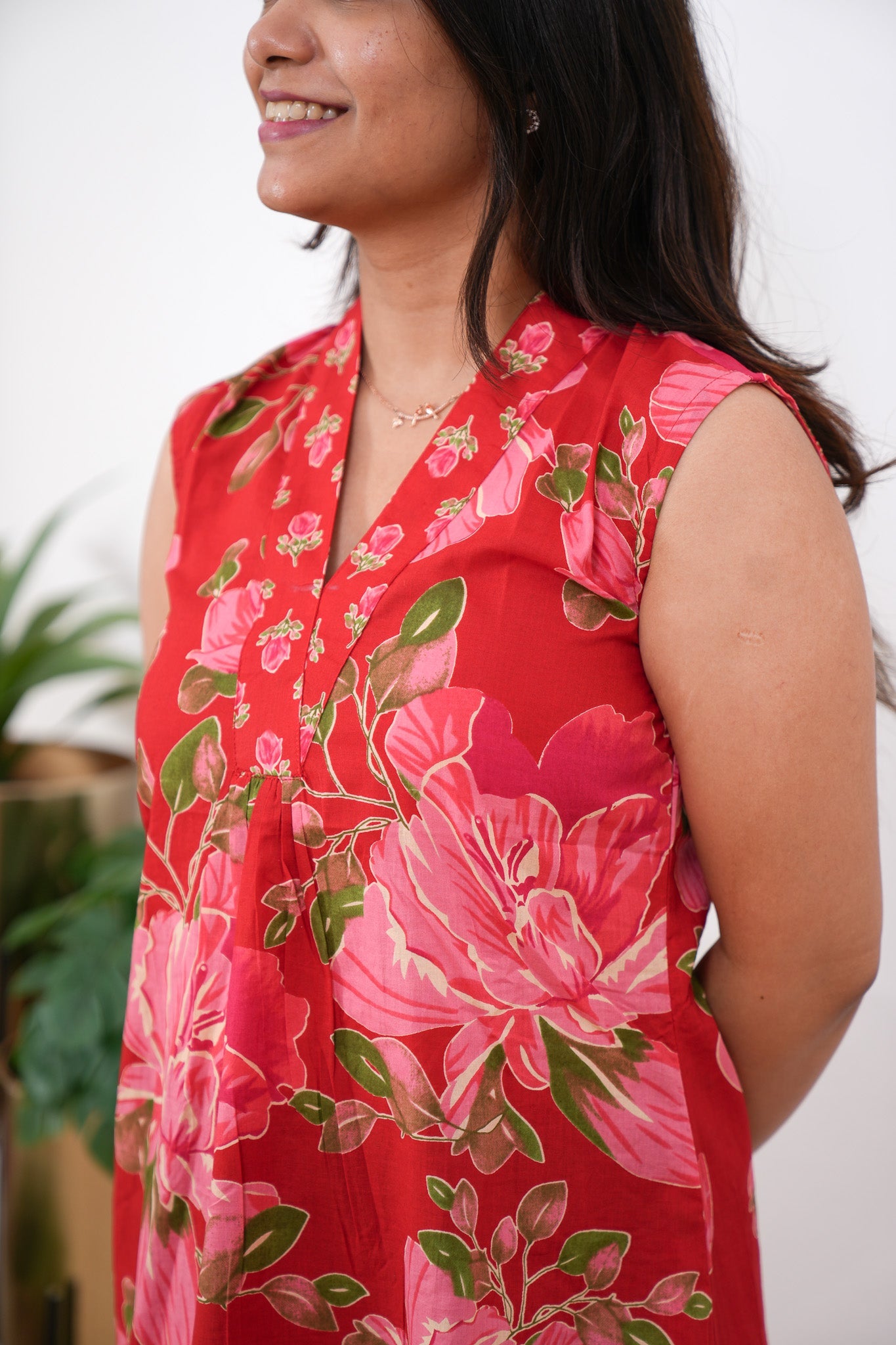 Ira cotton v neck gathered dress-Red orchid(attached sleeves)