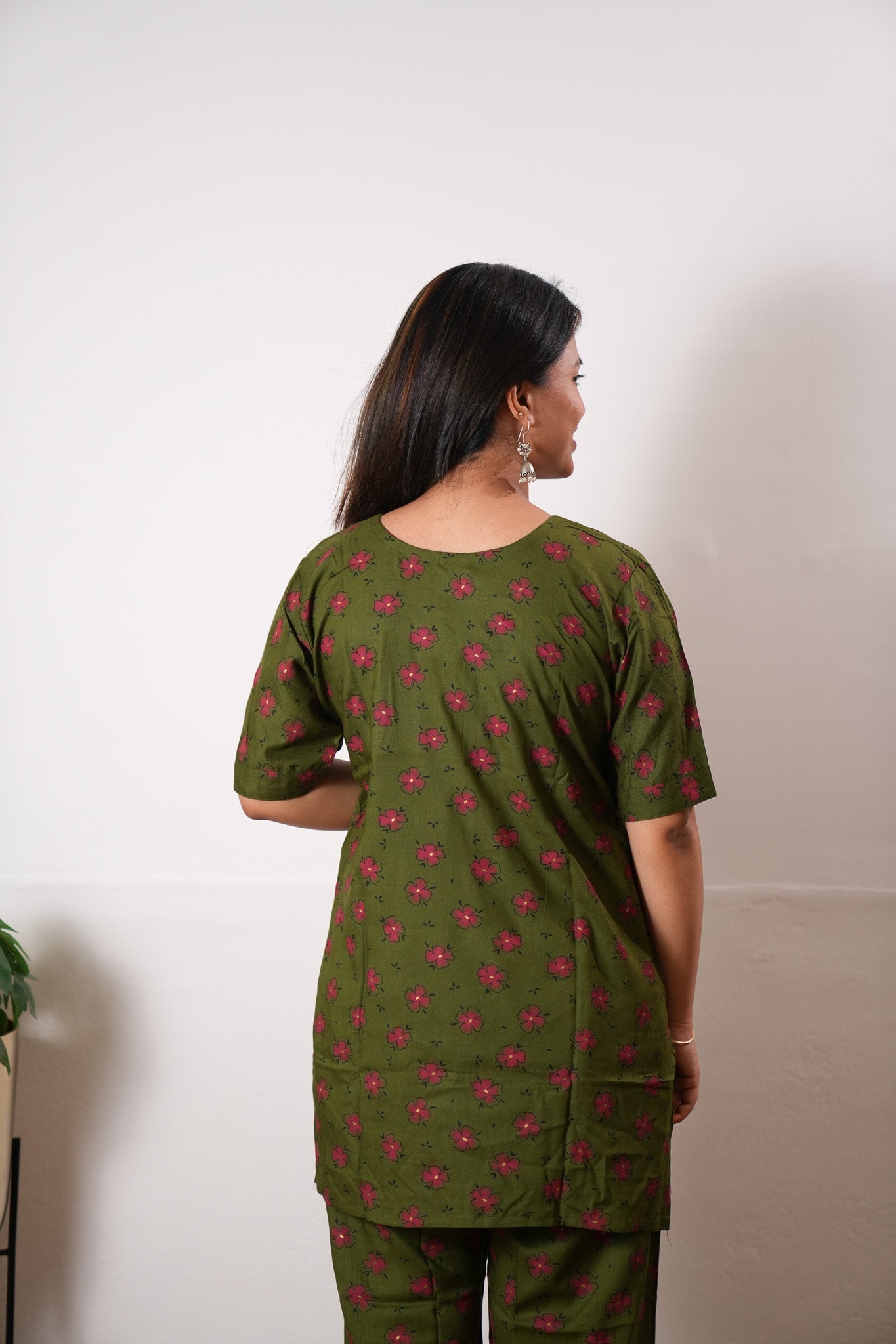 Red flora cotton lounge sleep wear