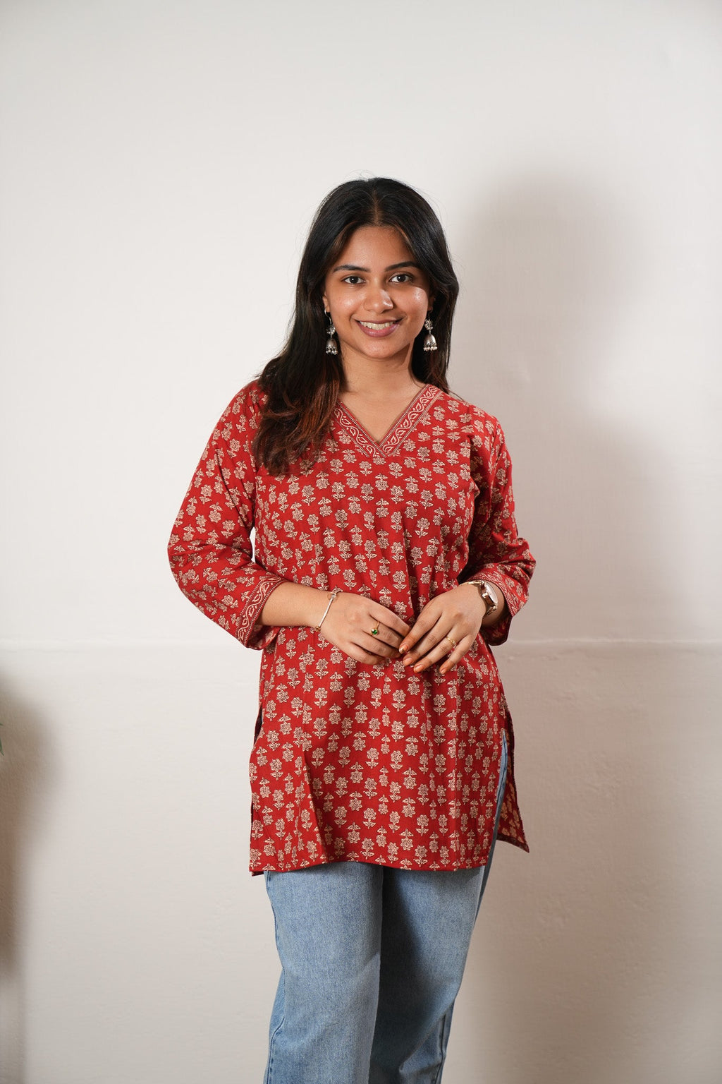 V neck cotton short kurti - Deep red