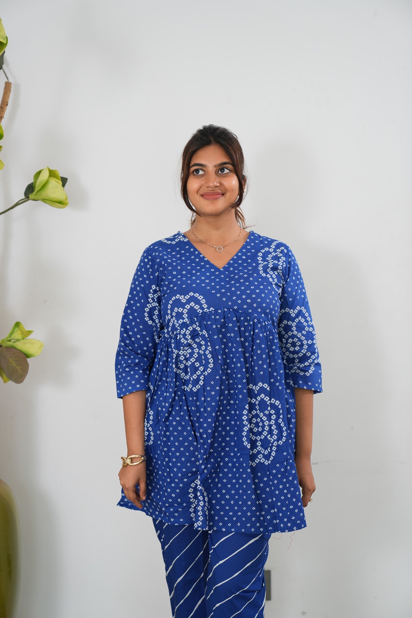 Ink blue bandhani cotton comfies