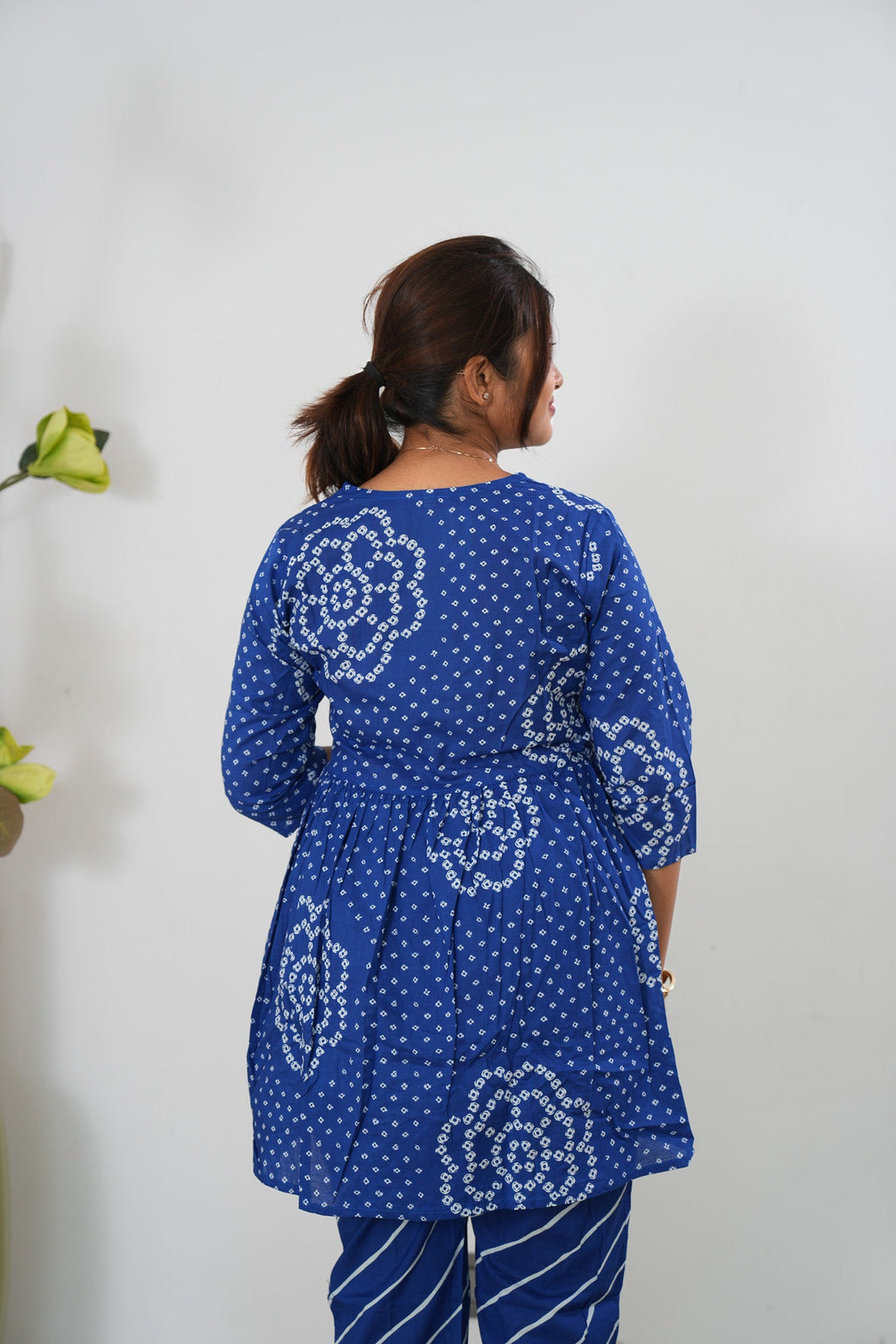 Ink blue bandhani cotton comfies