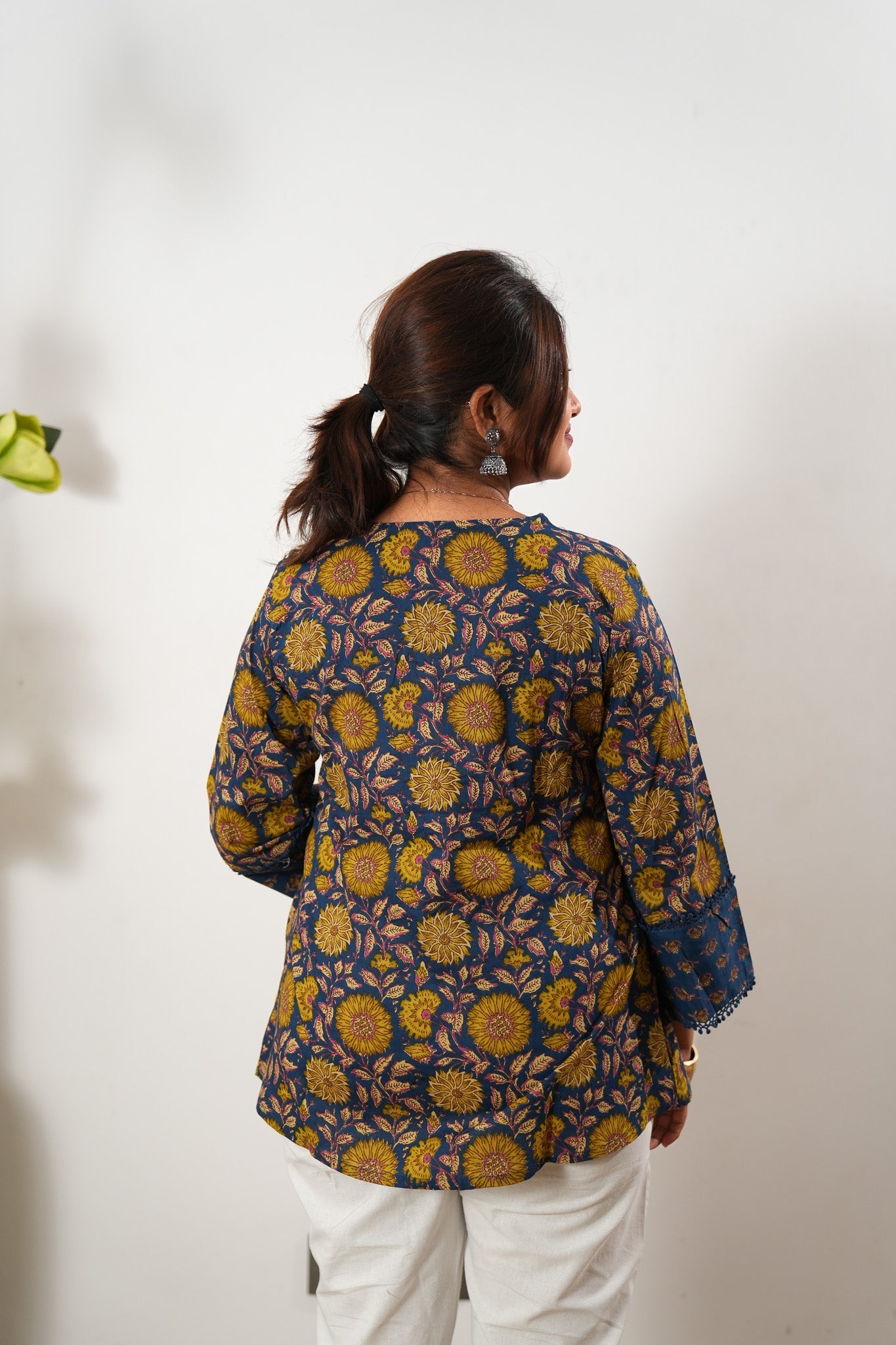 Sunflower cotton top
