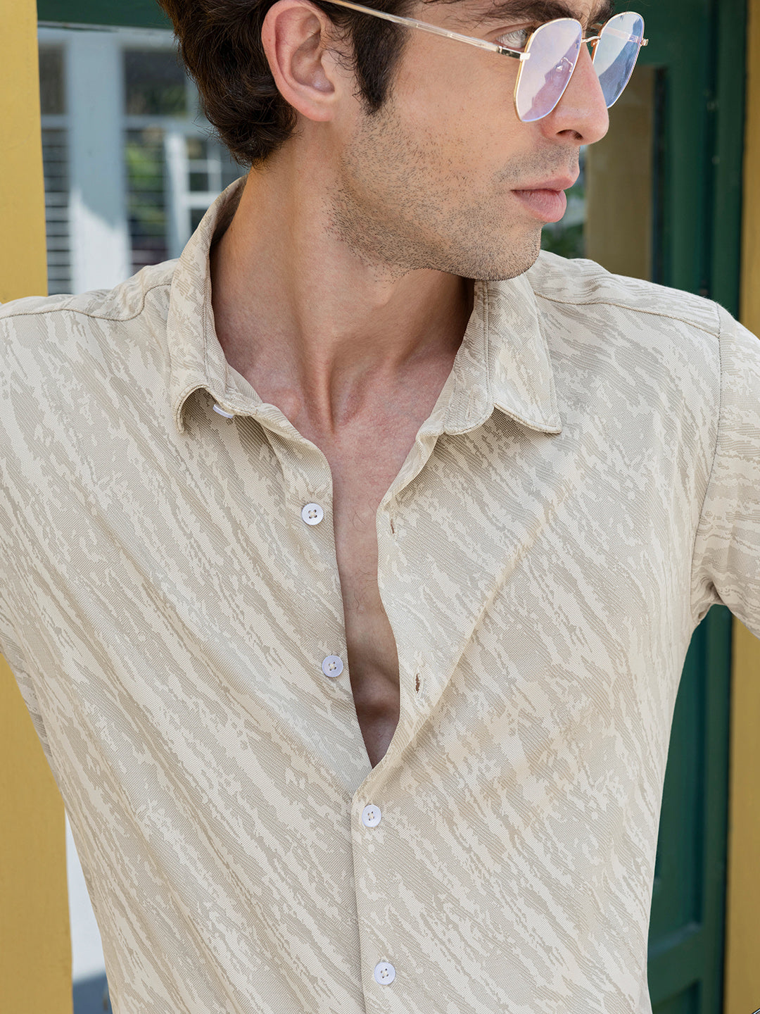 Men's Abstract Print Slim Fit Casual Shirt